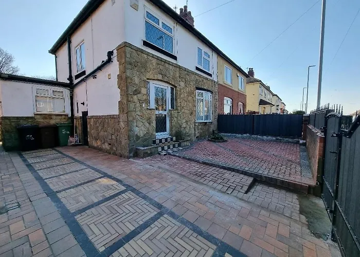 Accommodatie bij particulieren Relaxed Double Bed With Private Bathroom, Parking, Wifi And Garden. Leeds (West Yorkshire)