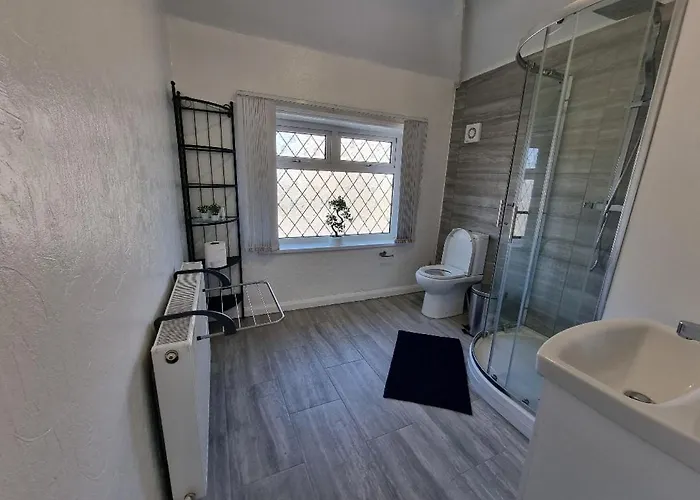 Relaxed Double Bed With Private Bathroom, Parking, Wifi And Garden. Accommodatie bij particulieren